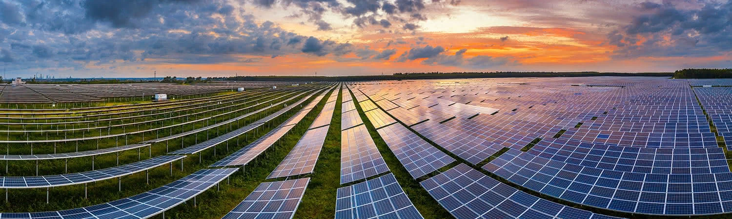 field of solar panels for safe and clean energy